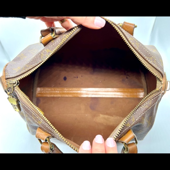 Louis Vuitton Bag - Picture 16 of 16